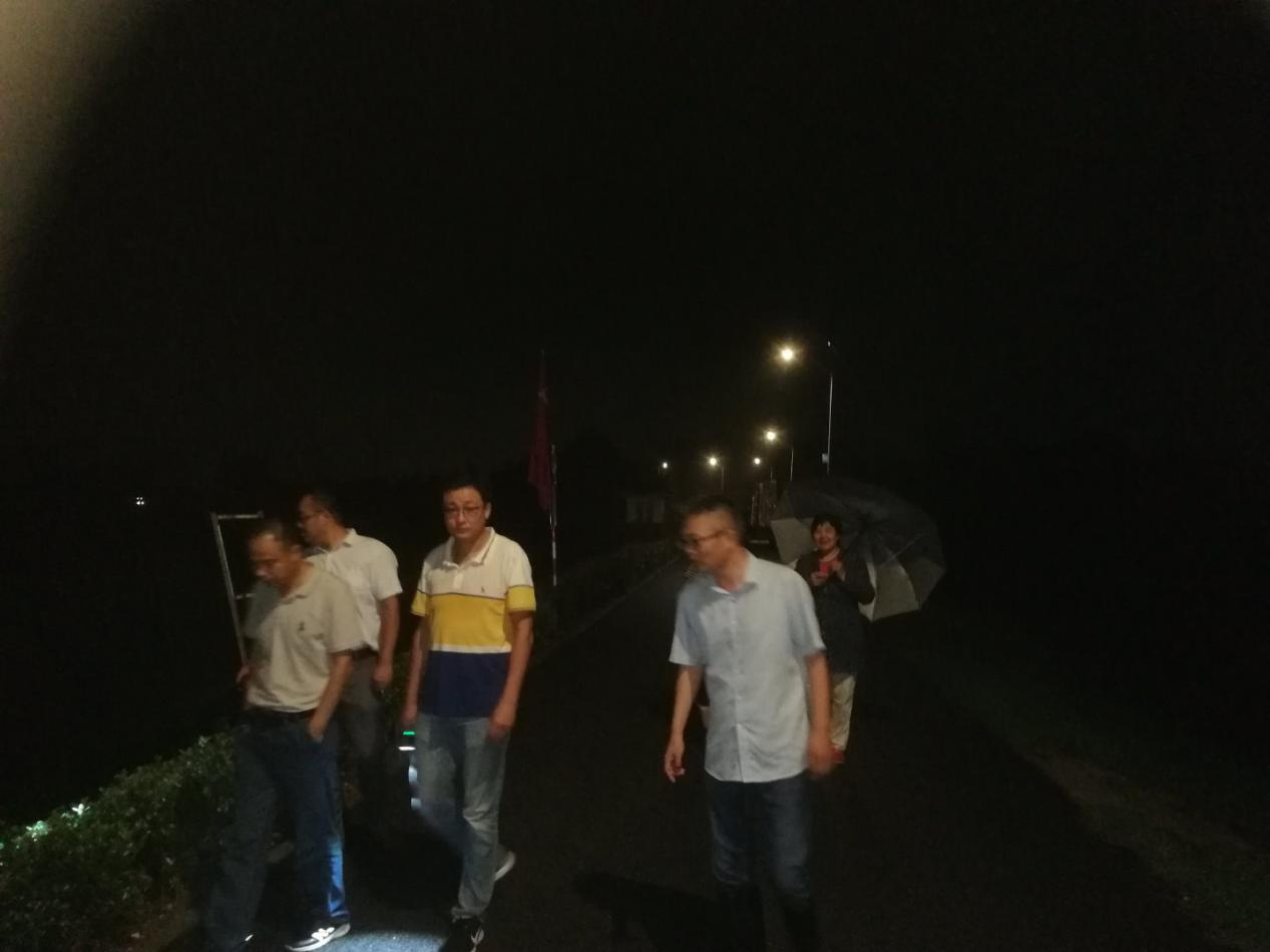  防汛抗洪丨荊劉村：同降雨拼速度，與汛情作斗爭(zhēng)