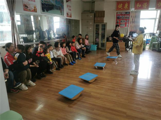 牛首社區(qū):快樂春天 快樂運動