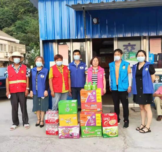 銀礦地質(zhì)社區(qū):慰問防疫一線值班人員