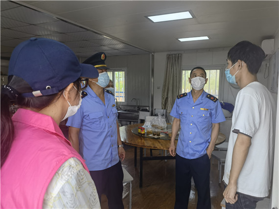 紅梅社區(qū):疫情防控不放松 食品安全有保障