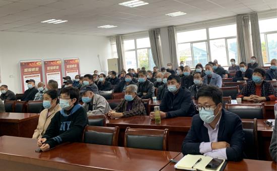 把握精髓 豐富內(nèi)涵 青山社區(qū)專題宣講鼓干勁