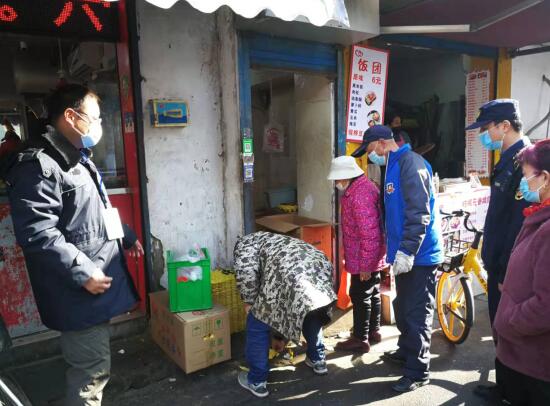 落實門前“三包”制度 建立宜居美麗環(huán)境