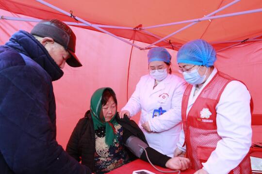 “三下鄉(xiāng)”送服務 文明實踐暖新春