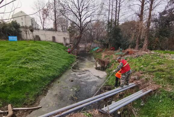 【我為群眾辦實(shí)事】果場社區(qū)：開展“清理河道迎春天”志愿行動(dòng)