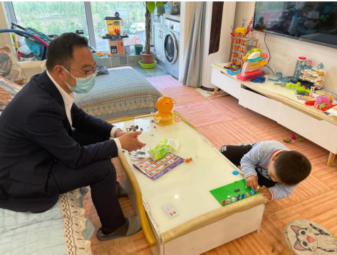 金陵驛社區(qū):關(guān)愛空巢老人 情牽困難兒童