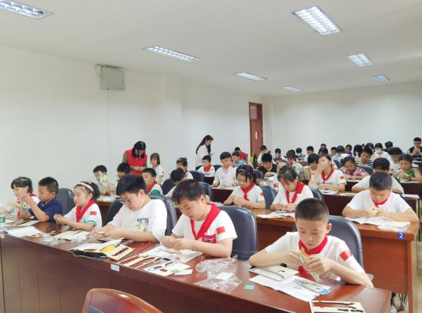 筑夢(mèng)科技 尋夢(mèng)未來(lái) 民主村開展科普主題活動(dòng)