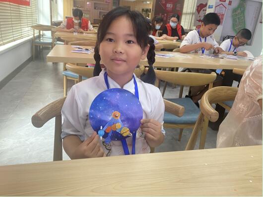 七彩的夏日|橋頭社區(qū)：關(guān)愛未成年人 點(diǎn)亮科技未來